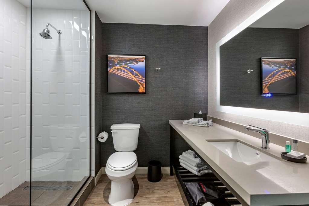 Cambria Hotel Austin Airport エクステリア 写真