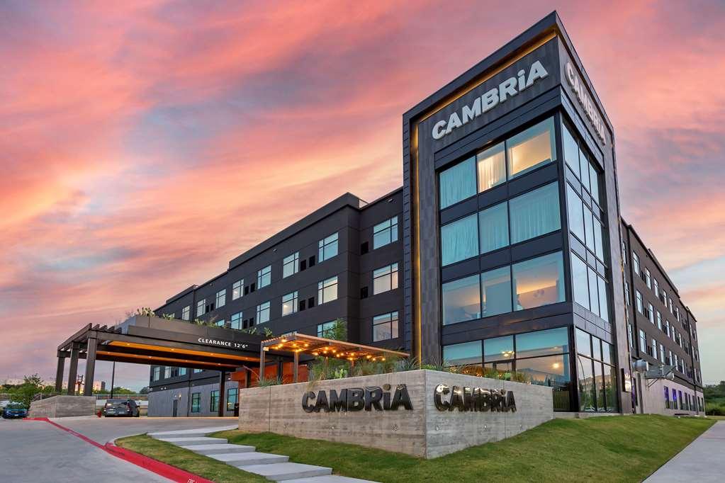 Cambria Hotel Austin Airport 設備 写真